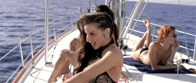 Солист группы Hurt принял участие в съемках клипа на песню Кельвина Харриса