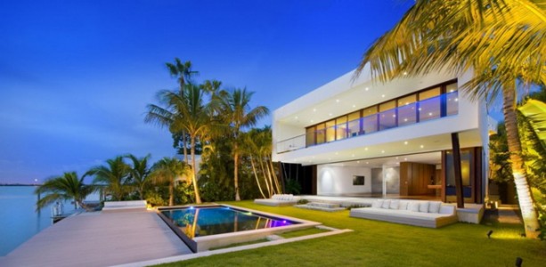 Miami Beach Residence - роскошная вилла, расположенная прямо у моря Miami Beach Residence - роскошная вилла, расположенная прямо у моря