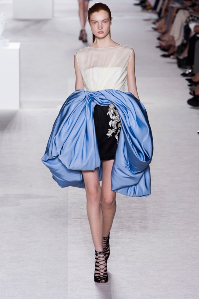 Романтичная коллекция Giambattista Valli: Haute Couture осень 2013 Романтичная коллекция Giambattista Valli: Haute Couture осень 2013