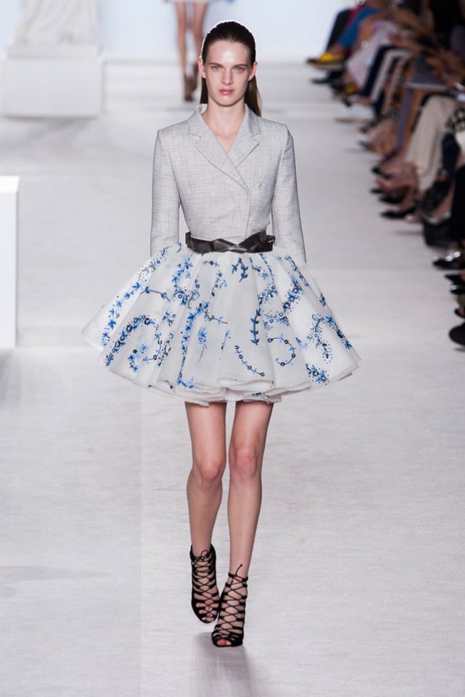 Романтичная коллекция Giambattista Valli: Haute Couture осень 2013 Романтичная коллекция Giambattista Valli: Haute Couture осень 2013