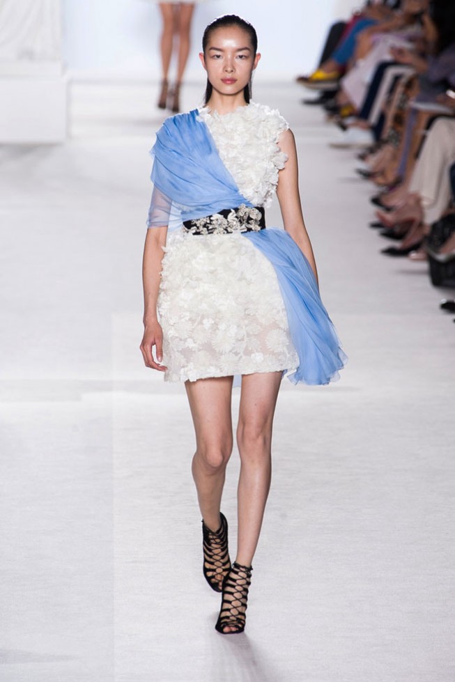 Романтичная коллекция Giambattista Valli: Haute Couture осень 2013 Романтичная коллекция Giambattista Valli: Haute Couture осень 2013
