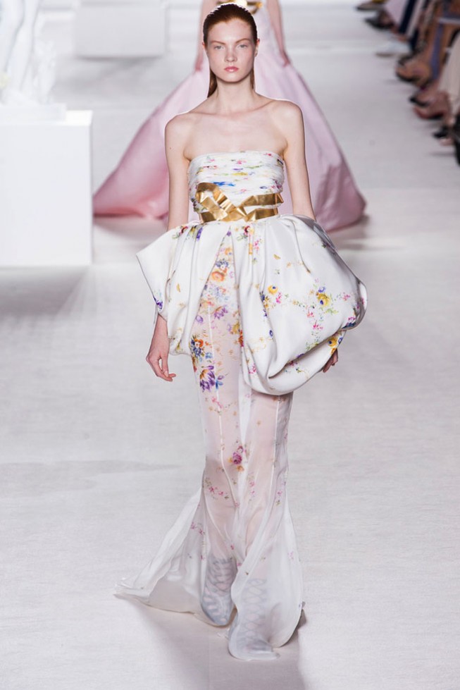 Романтичная коллекция Giambattista Valli: Haute Couture осень 2013 Романтичная коллекция Giambattista Valli: Haute Couture осень 2013